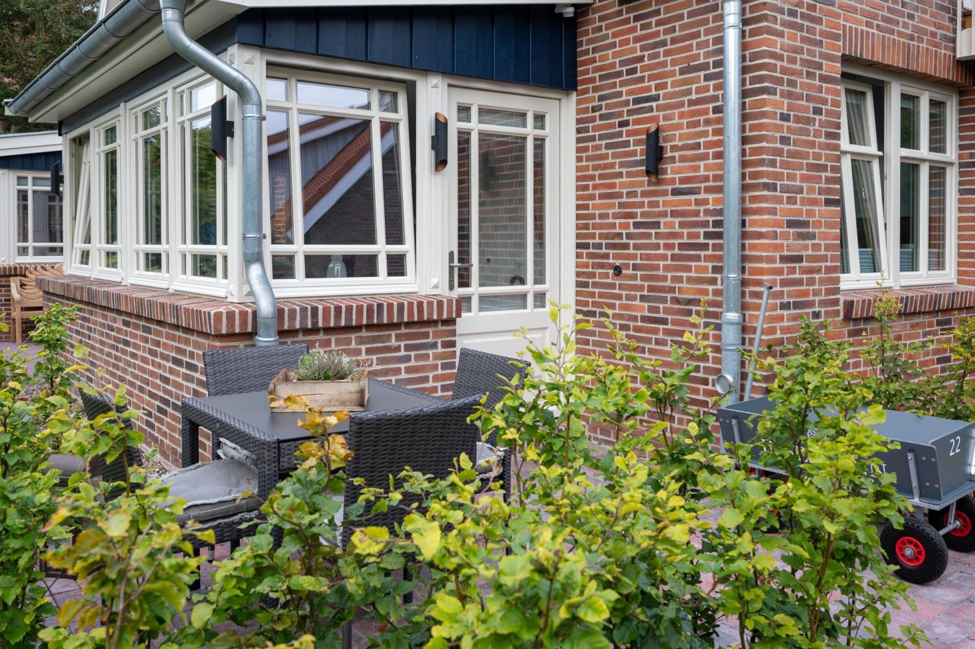 Inselsuenn Hotel Und Apartments Spiekeroog Bagian luar foto